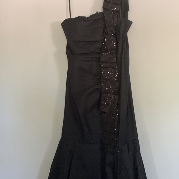 Amazing evening gown - Picture 4 of 5